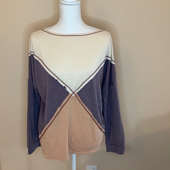 Color block long sleeve top - Picture 1 of 6